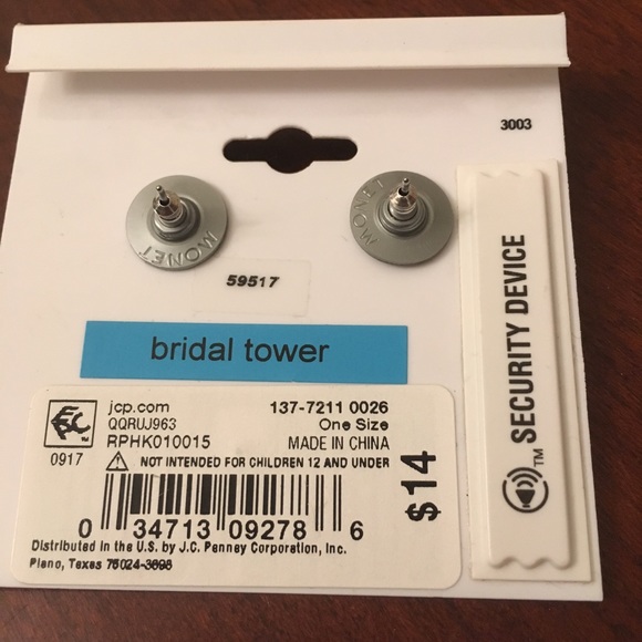 New Earrings - Picture 4 of 5